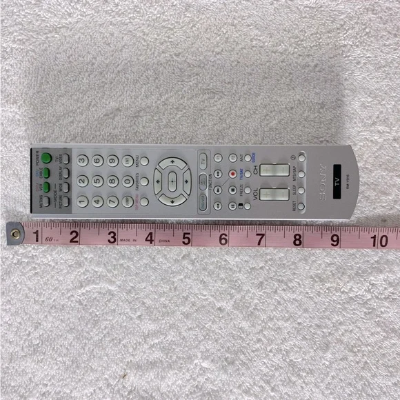 5/$35 Sony RM-Y915 TV Remote Control - Picture 3 of 15